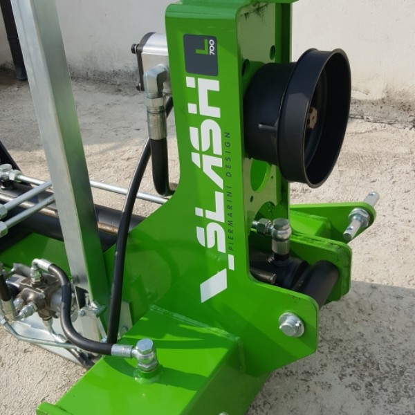 DSV - Macchine Agricole - Spaccalegna Slash 700