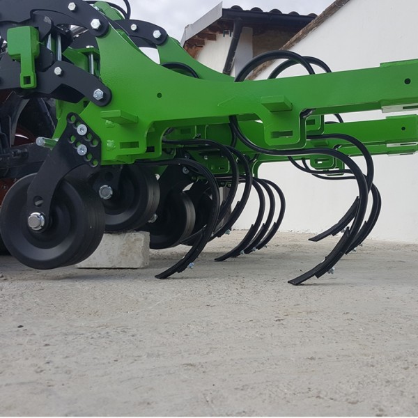 DSV - Macchine Agricole - Sarchiatore WEEDER