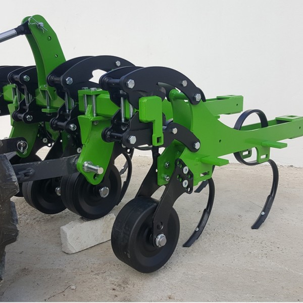 DSV - Macchine Agricole - Sarchiatore WEEDER